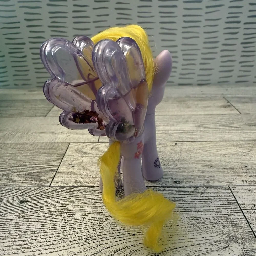 My Little Pony MLP Water Wings Lily Blossom Hasbro G4 MLP Brushable